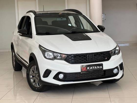FIAT ARGO 1.8 E.TORQ FLEX TREKKING AT6 FIAT ARGO 1.8 E.TORQ FLEX TREKKING AT6